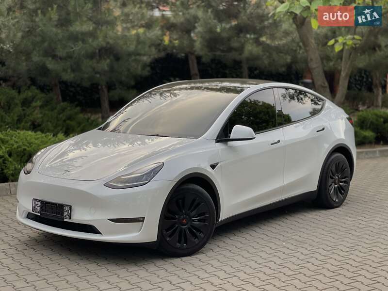 Внедорожник / Кроссовер Tesla Model Y 2023 в 