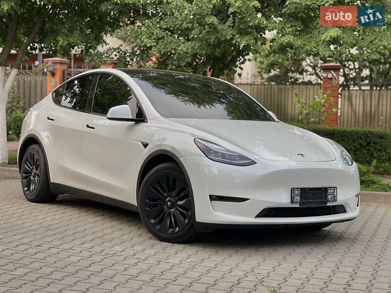 Внедорожник / Кроссовер Tesla Model Y 2023 в Одессе