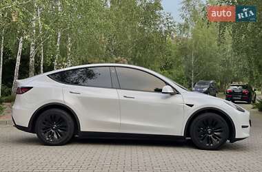 Внедорожник / Кроссовер Tesla Model Y 2023 в 