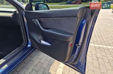 Внедорожник / Кроссовер Tesla Model Y 2020 в 