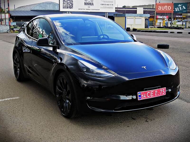 Внедорожник / Кроссовер Tesla Model Y 2022 в Черкассах