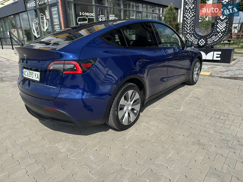 Позашляховик / Кросовер Tesla Model Y 2021 в Луцьку