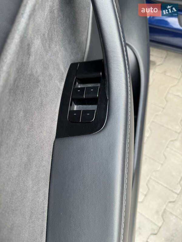 Позашляховик / Кросовер Tesla Model Y 2021 в Луцьку