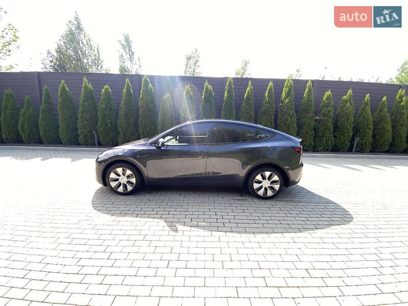 Внедорожник / Кроссовер Tesla Model Y 2024 в 