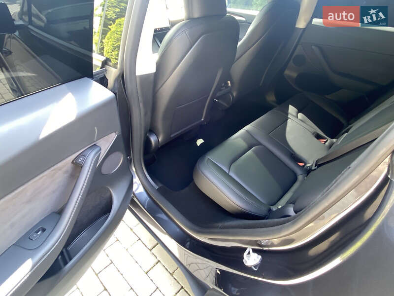 Внедорожник / Кроссовер Tesla Model Y 2024 в Черкассах