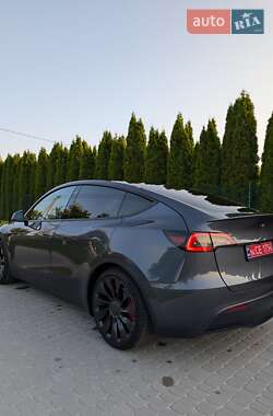 Внедорожник / Кроссовер Tesla Model Y 2023 в 