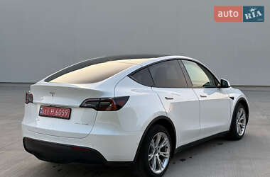 Внедорожник / Кроссовер Tesla Model Y 2023 в 