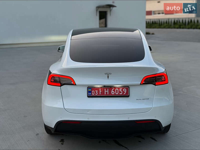 Внедорожник / Кроссовер Tesla Model Y 2023 в Луцке
