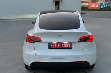 Внедорожник / Кроссовер Tesla Model Y 2023 в 