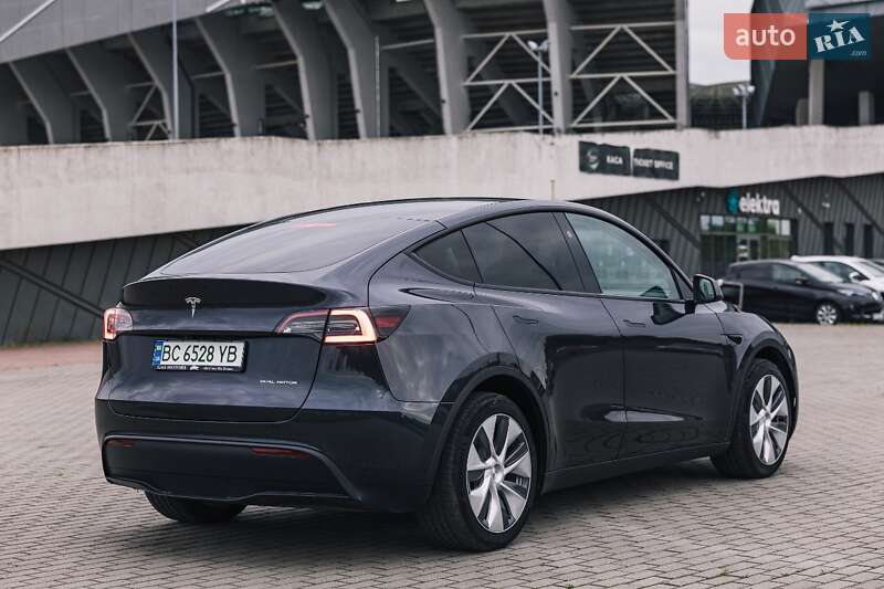 Внедорожник / Кроссовер Tesla Model Y 2024 в Львове