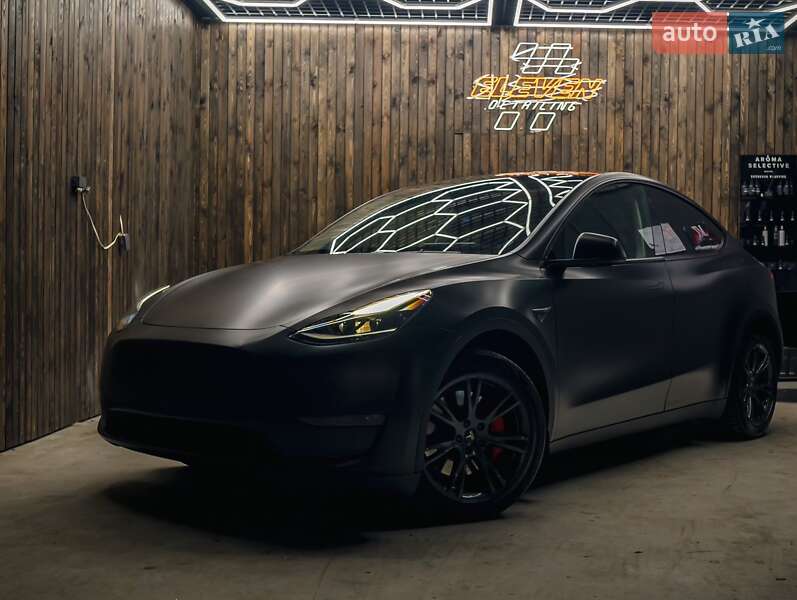 Позашляховик / Кросовер Tesla Model Y 2023 в Києві