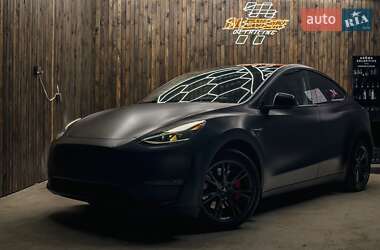 Внедорожник / Кроссовер Tesla Model Y 2023 в 