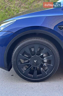 Внедорожник / Кроссовер Tesla Model Y 2023 в 