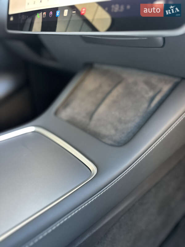 Внедорожник / Кроссовер Tesla Model Y 2023 в Ровно