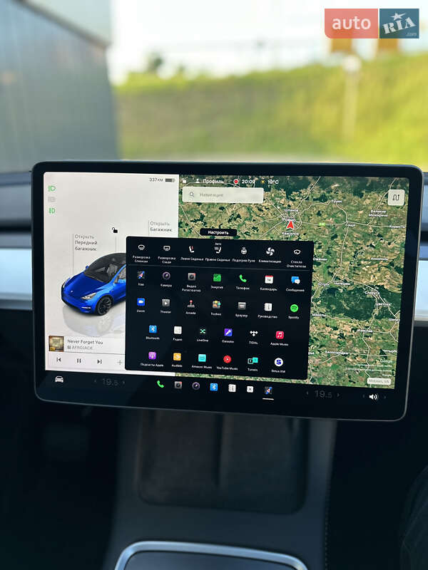 Внедорожник / Кроссовер Tesla Model Y 2023 в Ровно