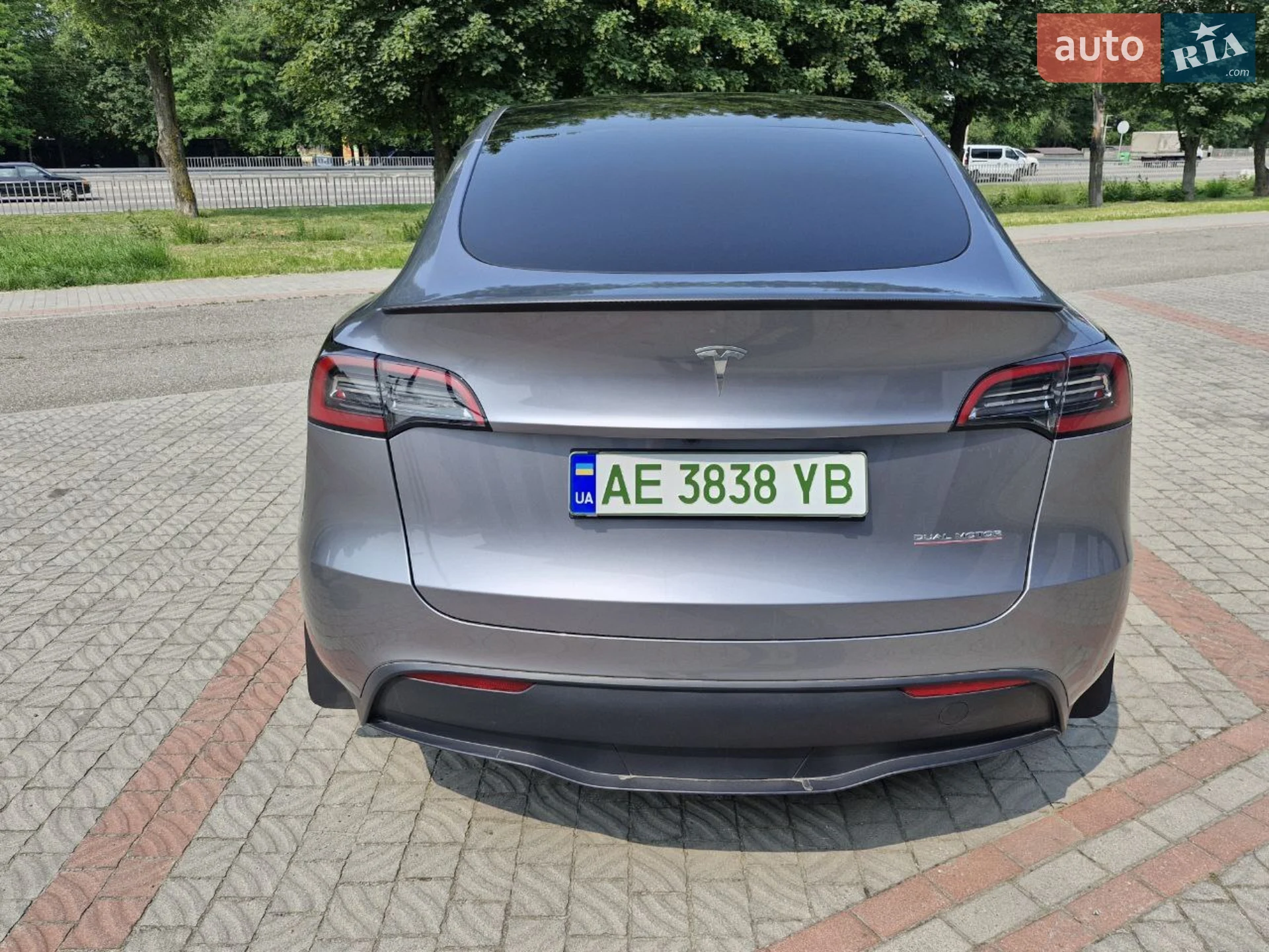 2024 Tesla Model Y - мініатюра 5