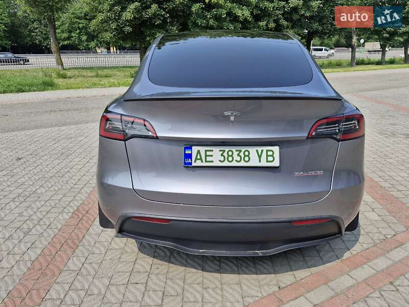 Позашляховик / Кросовер Tesla Model Y 2024 в Дніпрі фото 4 Позашляховик / Кросовер Tesla Model Y 2024 в Дніпрі