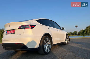 Внедорожник / Кроссовер Tesla Model Y 2021 в 