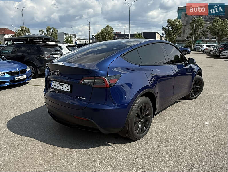 Внедорожник / Кроссовер Tesla Model Y 2023 в Киеве