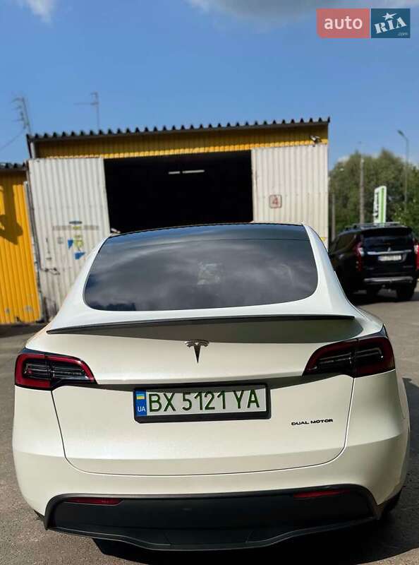 Позашляховик / Кросовер Tesla Model Y 2023 в Хмельницькому