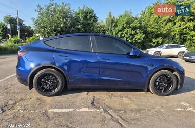 Внедорожник / Кроссовер Tesla Model Y 2021 в 