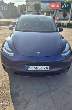 Внедорожник / Кроссовер Tesla Model Y 2021 в 