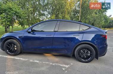 Внедорожник / Кроссовер Tesla Model Y 2021 в 