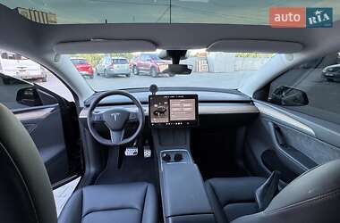 Внедорожник / Кроссовер Tesla Model Y 2024 в 