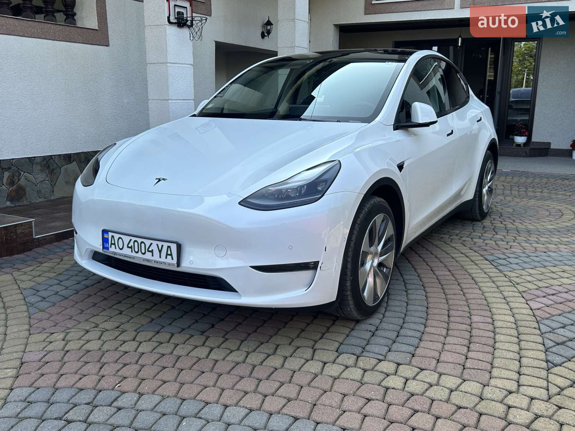 2022 Tesla Model Y - мініатюра 3