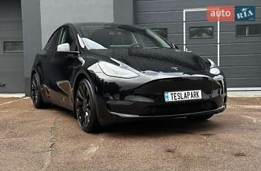Внедорожник / Кроссовер Tesla Model Y 2023 в 