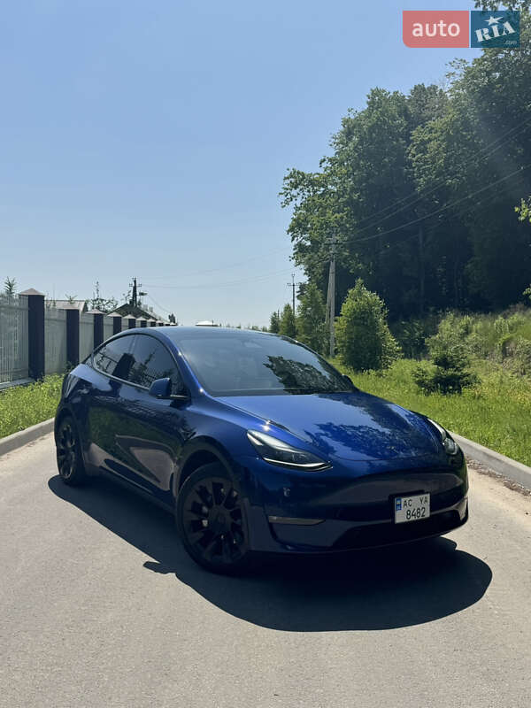 Tesla Model Y 2022
