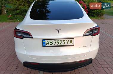 Внедорожник / Кроссовер Tesla Model Y 2024 в 