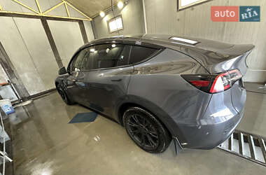 Внедорожник / Кроссовер Tesla Model Y 2021 в 