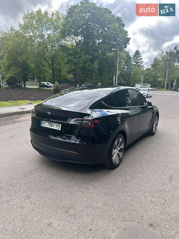 Внедорожник / Кроссовер Tesla Model Y 2024 в Львове