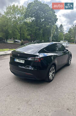 Внедорожник / Кроссовер Tesla Model Y 2024 в 