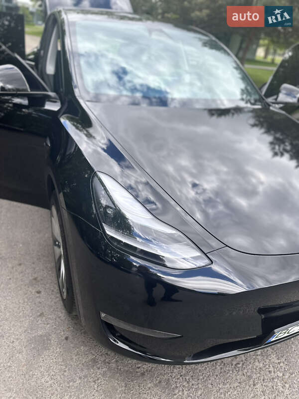 Внедорожник / Кроссовер Tesla Model Y 2024 в Львове