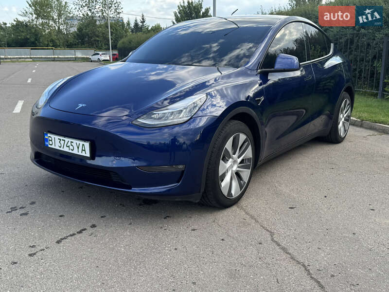 Внедорожник / Кроссовер Tesla Model Y 2023 в 