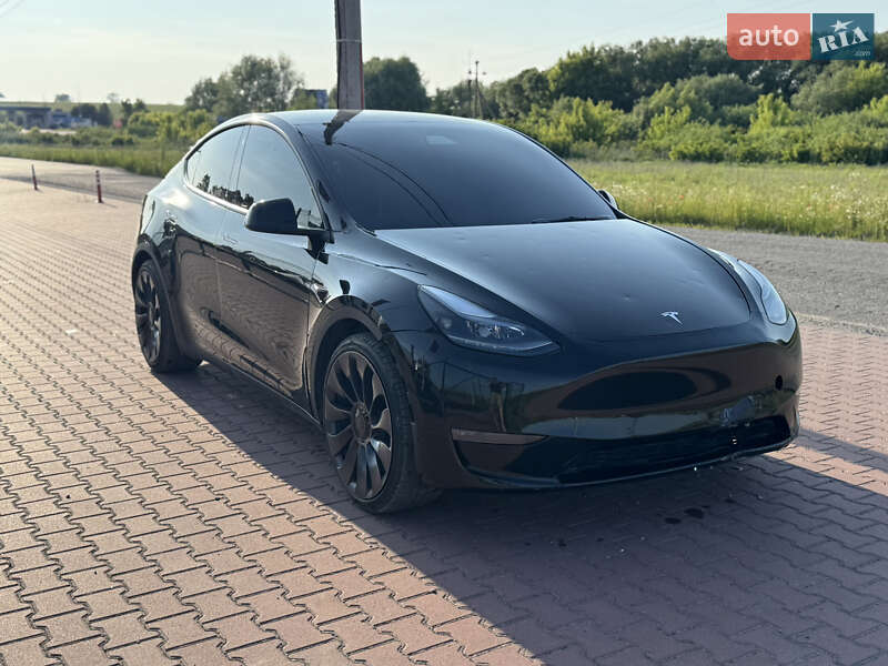 Tesla Model Y 2021