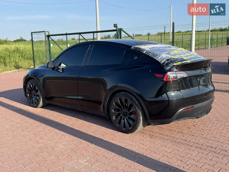 Внедорожник / Кроссовер Tesla Model Y 2021 в Ровно