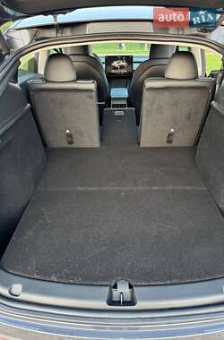 Внедорожник / Кроссовер Tesla Model Y 2023 в Киеве