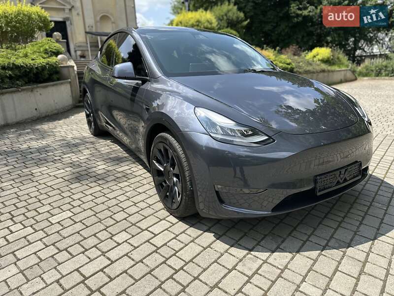 Внедорожник / Кроссовер Tesla Model Y 2023 в Львове