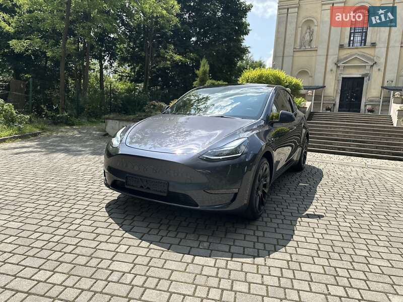 Внедорожник / Кроссовер Tesla Model Y 2023 в Львове
