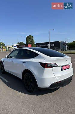 Внедорожник / Кроссовер Tesla Model Y 2024 в 