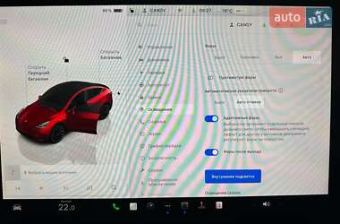 Позашляховик / Кросовер Tesla Model Y 2024 в 