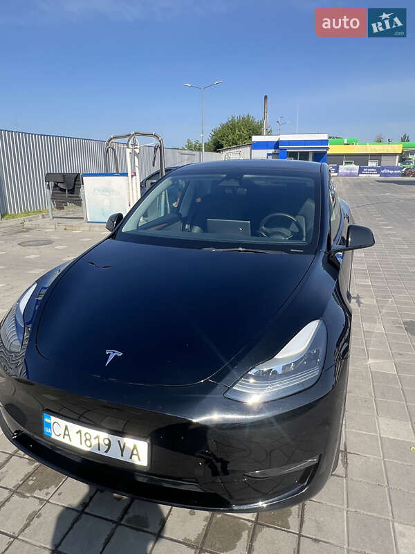 Внедорожник / Кроссовер Tesla Model Y 2023 в Черкассах