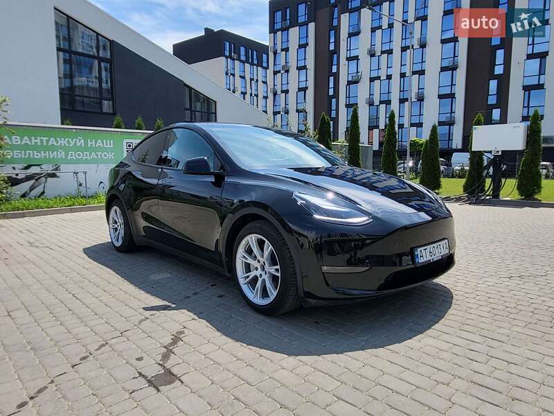 Tesla Model Y 2020