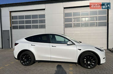 Внедорожник / Кроссовер Tesla Model Y 2022 в 