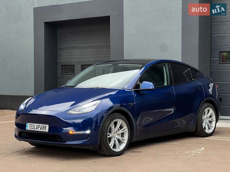 Позашляховик / Кросовер Tesla Model Y 2021 в Києві