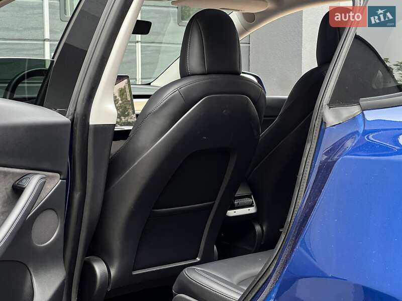 Позашляховик / Кросовер Tesla Model Y 2021 в Києві