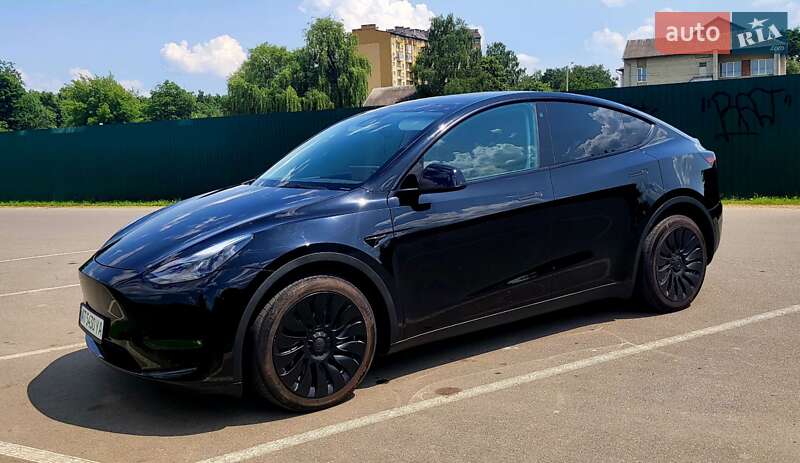 Внедорожник / Кроссовер Tesla Model Y 2023 в Ивано-Франковске